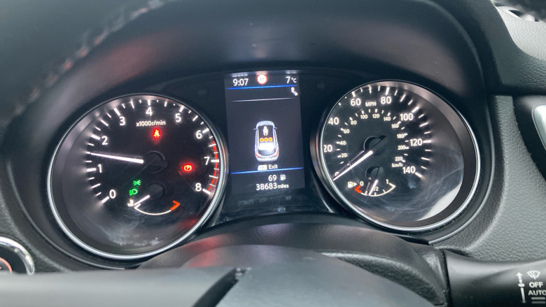 Nissan Qashqai 1.3 DiG-T 160 Tekna 5dr Petrol Hatchback